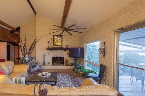 Hacienda Lake Lodge Home image 2