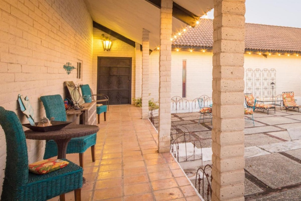 Hacienda Lake Lodge Home Image 23