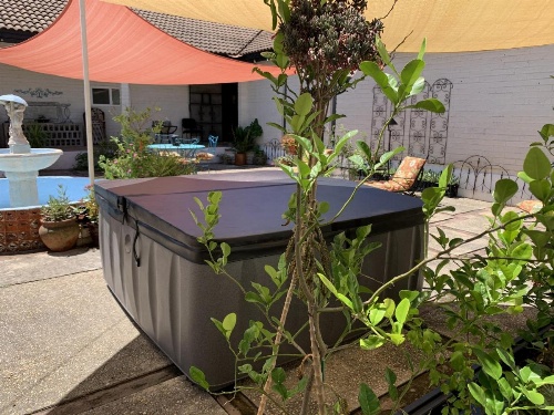 Hacienda Lake Lodge Home image 28